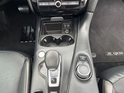 Used 2022 INFINITI QX50 Essential FWD image 23