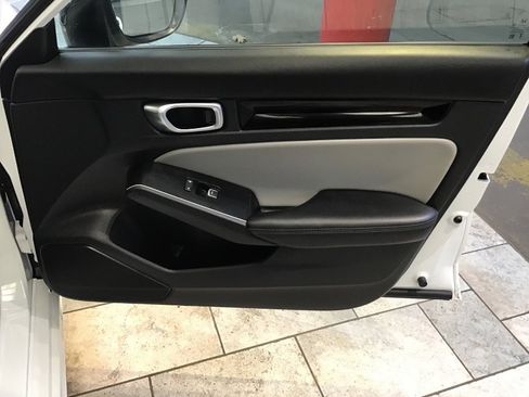 Used 2025 Honda Civic Sport Touring image 17