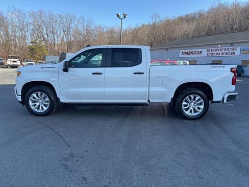 Used 2022 Chevrolet Silverado 1500 Custom w/ LPO, Dark Essentials Package image 2