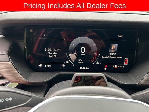 Used 2025 GMC Acadia Denali w/ Super Cruise Package FWD image 11
