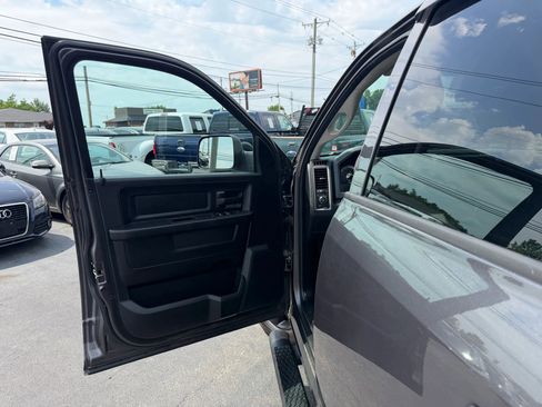 Used 2020 RAM 1500 Express w/ Wheel & Sound Group AWD/4WD image 29