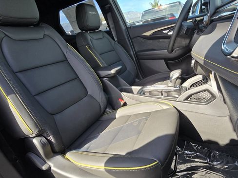 Used 2025 Chevrolet TrailBlazer ACTIV w/ Convenience Package FWD image 12
