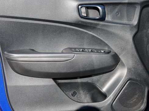 Certified 2024 Hyundai Venue Limited image 24