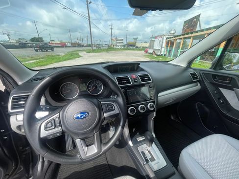 Used 2017 Subaru Forester 2.5i Premium AWD/4WD image 12