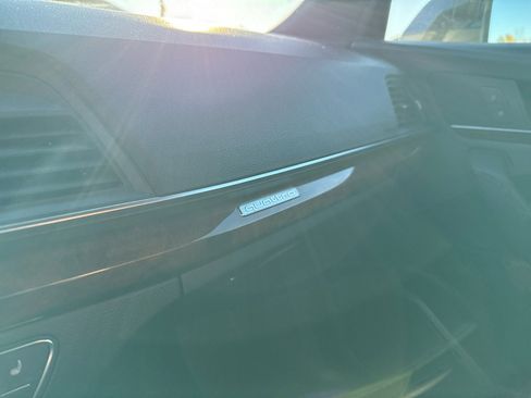 Used 2018 Audi Q5 2.0T Premium Plus w/ Premium Plus Package image 15