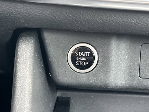 Certified 2023 Nissan Rogue S image 9