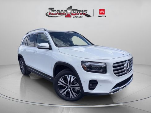 Used 2025 Mercedes-Benz GLB 250 image 1