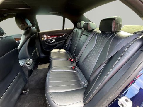 Used 2019 Mercedes-Benz E 450 4MATIC Sedan w/ Premium Package image 22