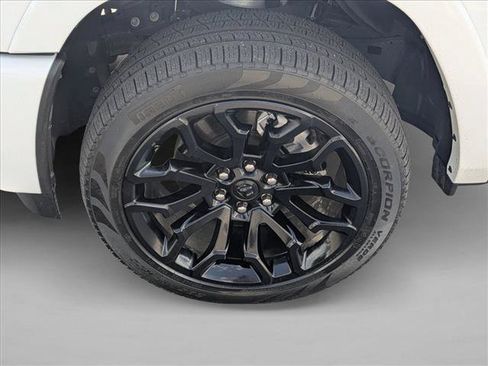 Used 2025 RAM 1500 Limited AWD/4WD image 22