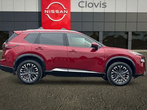 New 2026 Nissan Rogue Platinum image 9