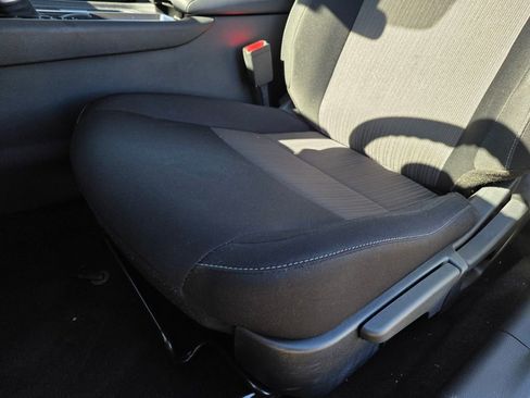 Used 2025 Nissan Sentra SV image 22