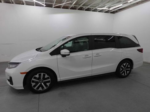 Used 2026 Honda Odyssey EX-L image 8