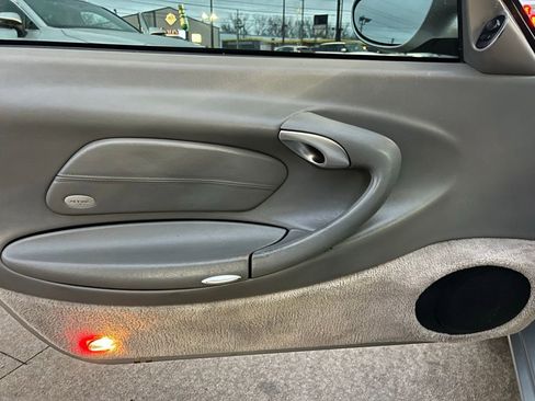 Used 2000 Porsche 911 Carrera image 23