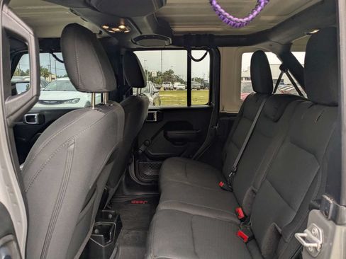 Used 2021 Jeep Wrangler Unlimited Sport AWD/4WD image 13