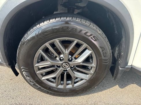 Used 2021 Nissan Rogue S AWD/4WD image 11