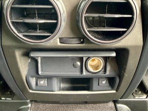 Used 2016 Land Rover LR4 HSE LUX image 35