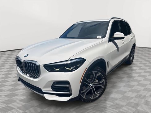 Used 2022 BMW X5 sDrive40i RWD image 2