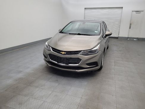 Used 2017 Chevrolet Cruze LT w/ Convenience Package image 15