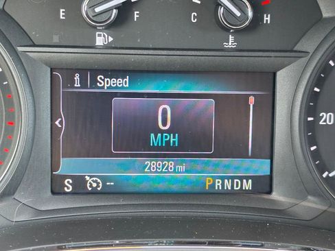 Used 2022 Buick Encore Preferred w/ Safety Package image 9