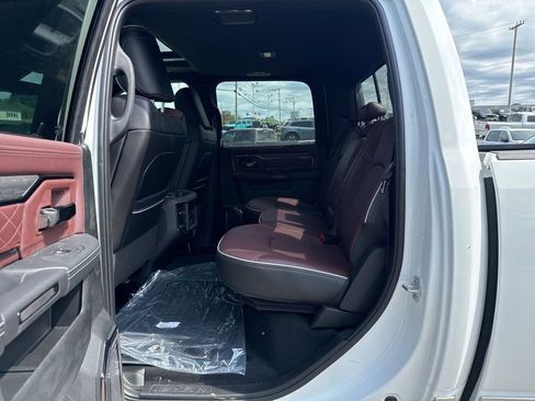 New 2026 RAM 2500 Limited AWD/4WD image 27