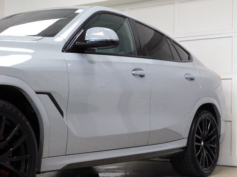 Used 2024 BMW X6 xDrive40i AWD/4WD image 16