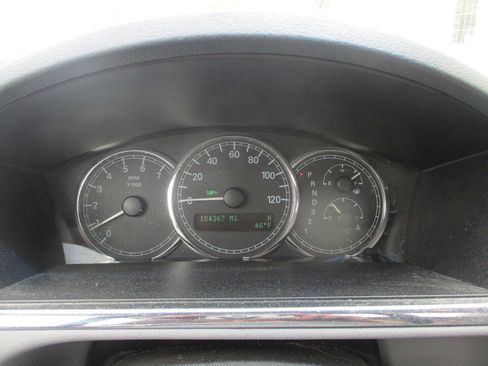 Used 2005 Buick LaCrosse CXL FWD image 29