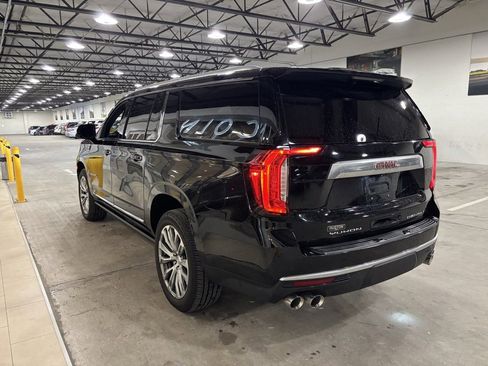 Used 2021 GMC Yukon XL Denali w/ Denali Premium Package image 4