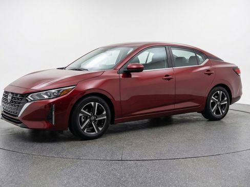Used 2025 Nissan Sentra SV FWD image 3