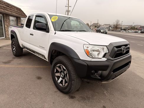 Used 2015 Toyota Tacoma 4x4 Access Cab V6 image 9