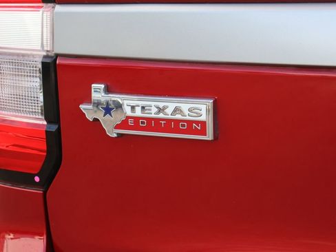 Certified 2022 Ford Expedition XLT RWD image 18
