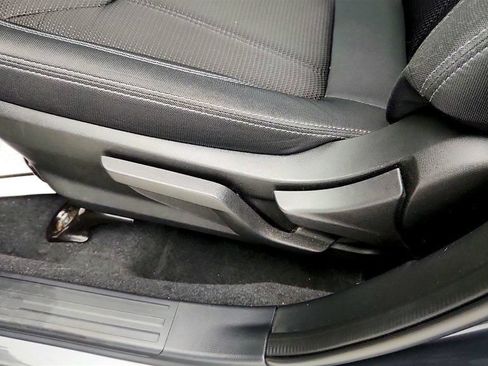 Used 2021 Subaru Forester AWD/4WD image 11
