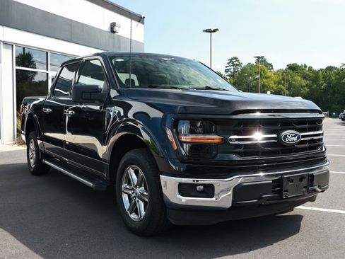Used 2025 Ford F150 XLT w/ Equipment Group 301A Standard RWD image 3