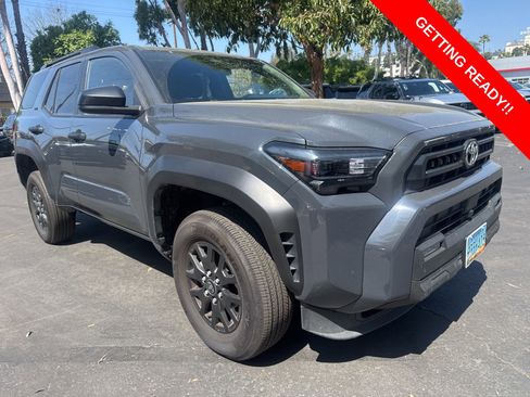 Used 2025 Toyota 4Runner SR5 image 1