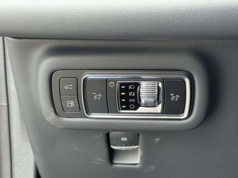 New 2026 Lincoln Nautilus Premier w/ Jet Appearance Package AWD/4WD image 15