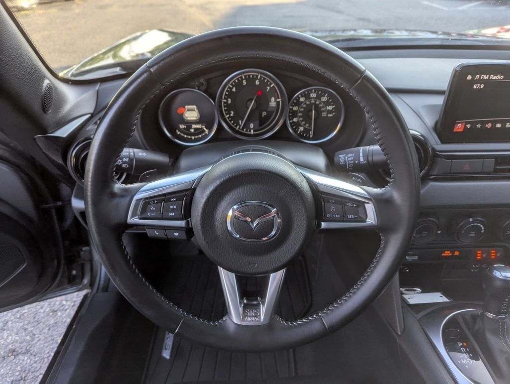 Used 2021 MAZDA MX-5 Miata RF Club RWD image 16