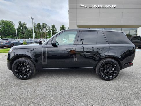 Certified 2024 Land Rover Range Rover SE AWD/4WD image 5