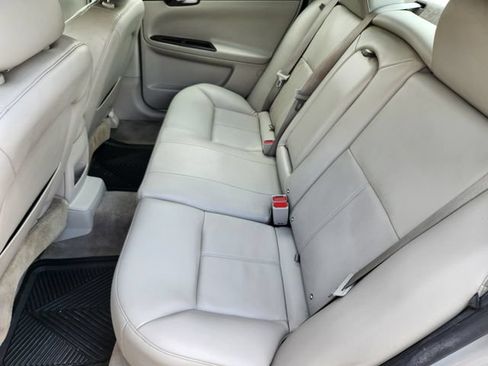 Used 2016 Chevrolet Impala LTZ FWD image 30