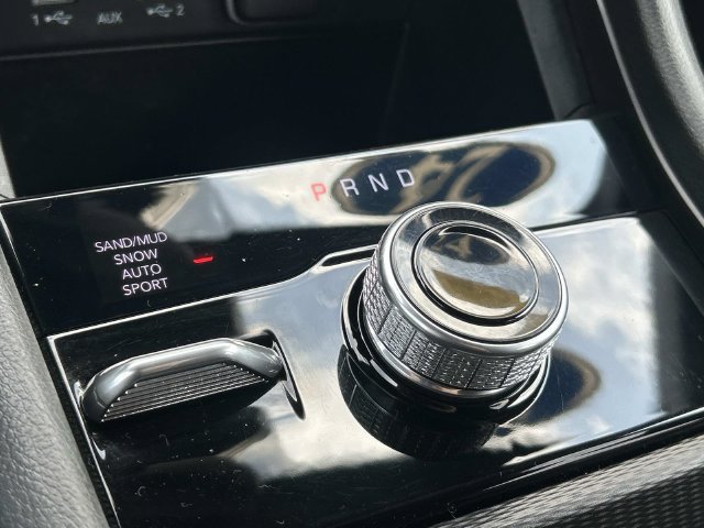 Used 2024 Jeep Grand Cherokee L Limited AWD/4WD image 29