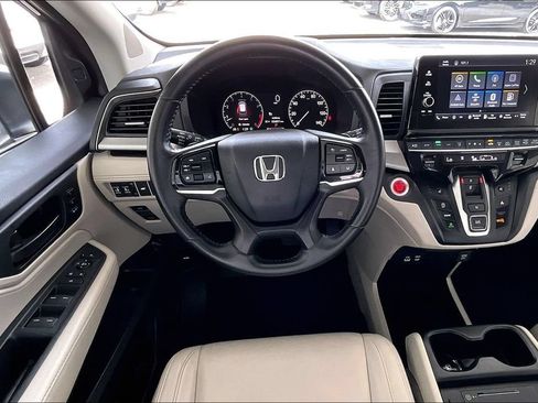Used 2025 Honda Odyssey EX-L image 7