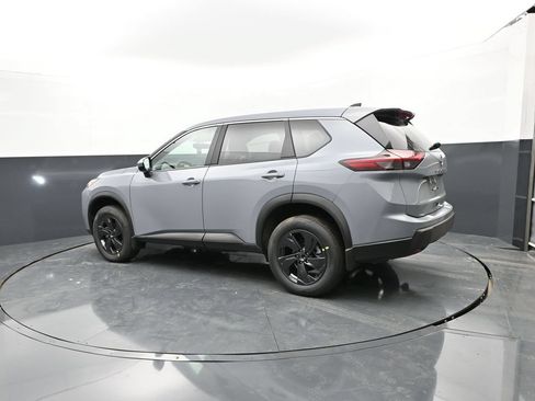 New 2026 Nissan Rogue SV w/ Cold Weather Package AWD/4WD image 7