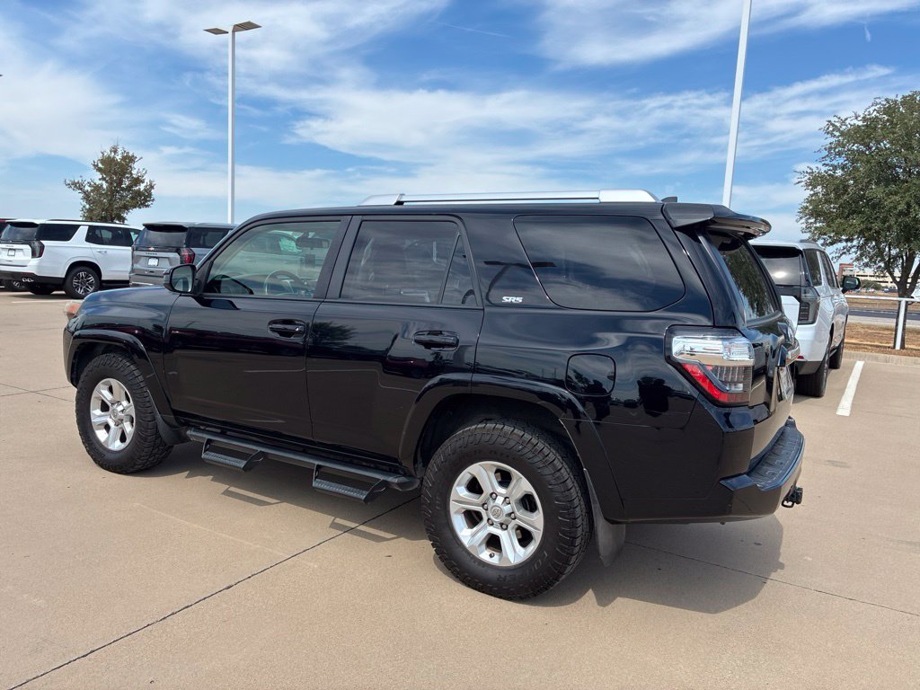 Used 2018 Toyota 4Runner SR5 RWD image 3
