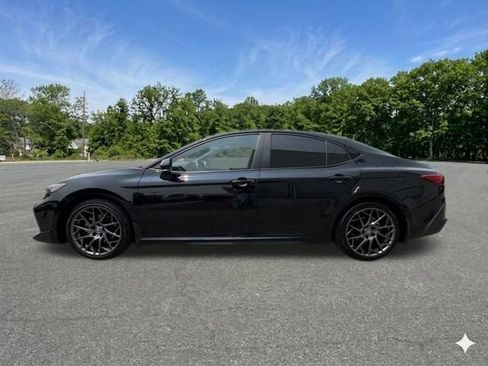Used 2026 Toyota Camry SE w/ Convenience Package FWD image 5