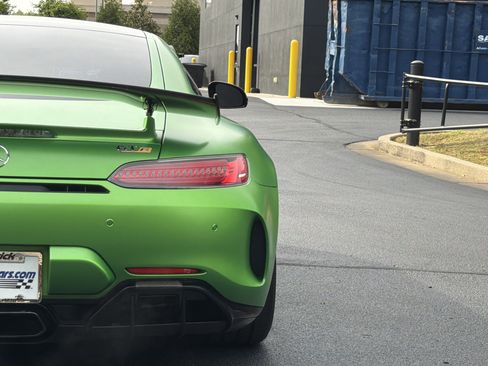 Used 2018 Mercedes-Benz AMG GT R image 21