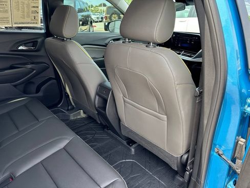 Used 2025 Chevrolet Trax ACTIV w/ Sunroof Package FWD image 21