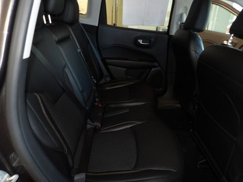 Used 2021 Jeep Compass Latitude AWD/4WD image 17