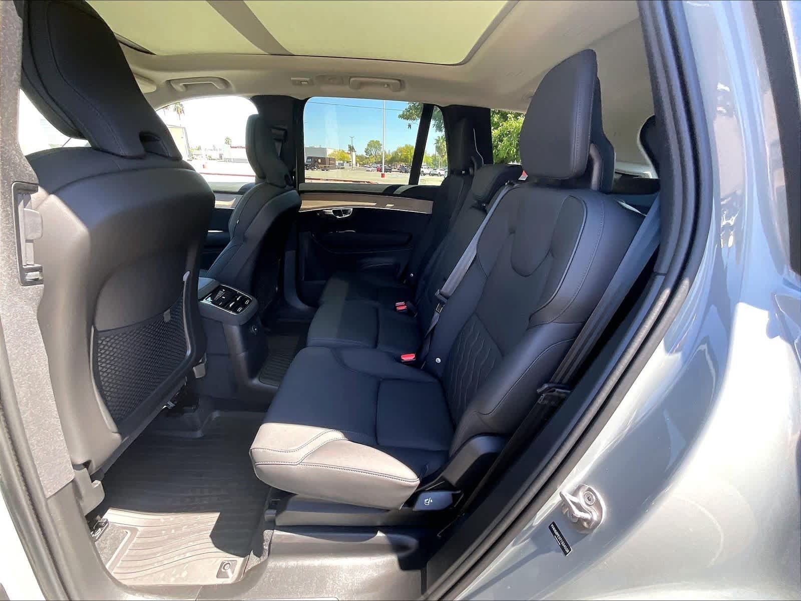 New 2026 Volvo XC90 T8 Plus w/ Protection Package AWD/4WD image 12