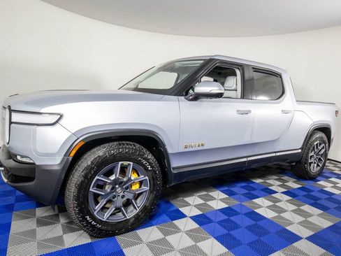 Used 2022 Rivian R1T Adventure AWD/4WD image 2