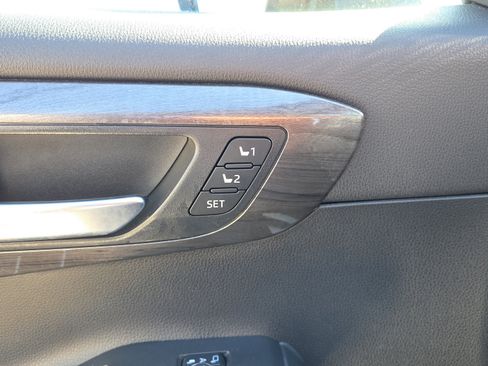 Used 2023 Toyota Highlander L image 24