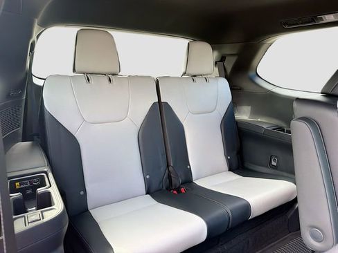 New 2026 Lexus TX 500h AWD image 22