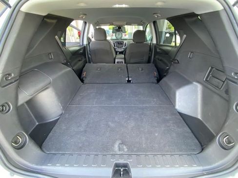 Used 2023 Chevrolet Equinox LT image 27